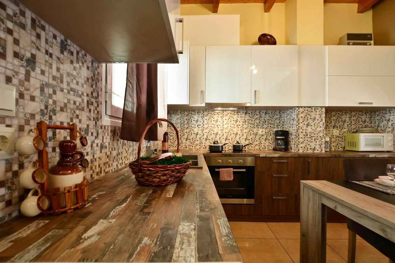 Sia'S Holiday Home Ágios Matthaíos المظهر الخارجي الصورة